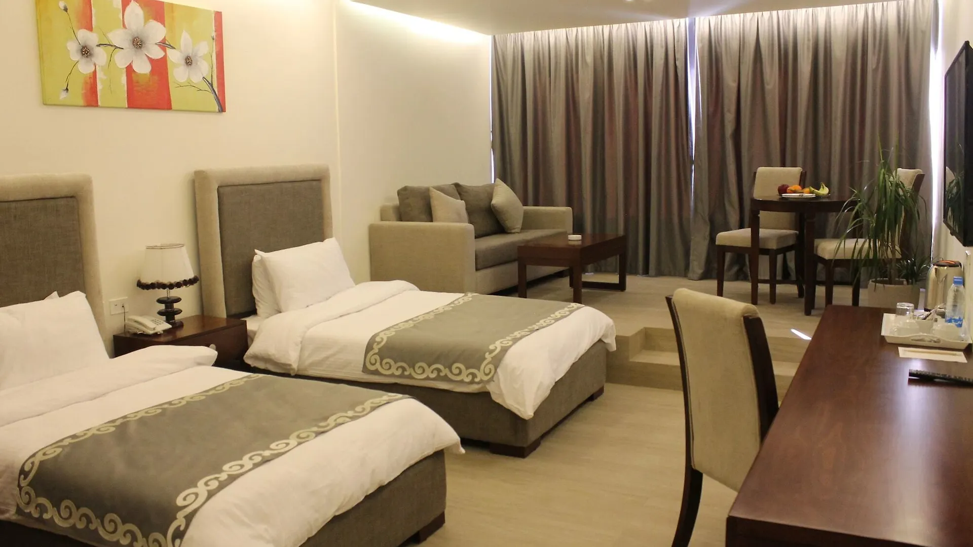 מלון ביירות Raouche Rock Suites